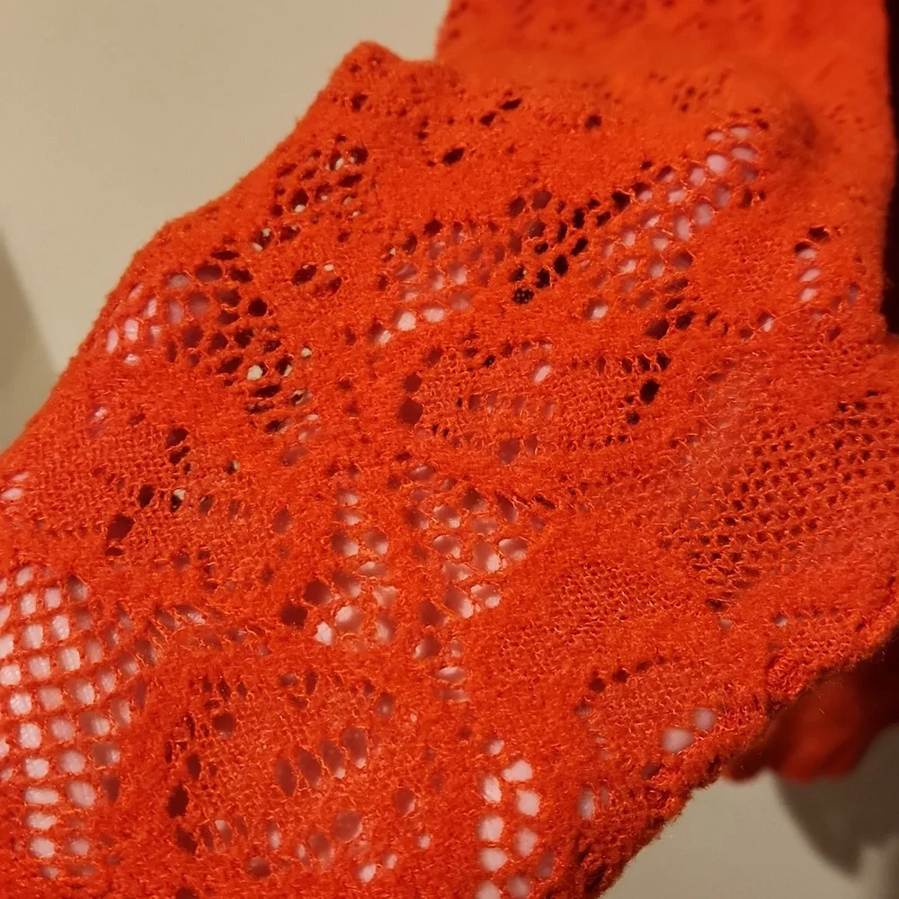 ❤️ FREE PEOPLE NOT COLD IN THIS LACE TOP, VIBRANT ORANGE, MEDIUM